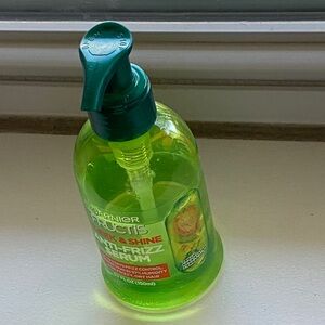 Garnier Fructis Sleek & Shine Anti-Frizz Serum - Vibrant Green